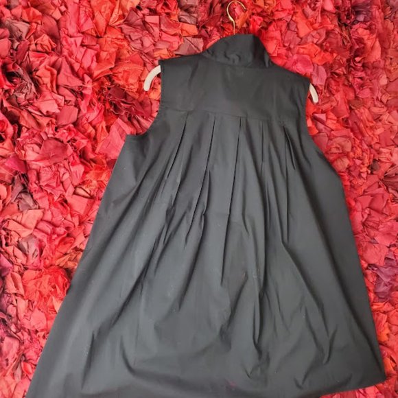 Adrienne Vittadini Sleeveless Swing Top with Bow Detail - Picture 5 of 8